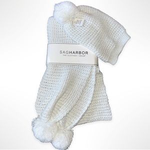 Sag Harbor White oblong Scarf W/ Beanie NWT Set